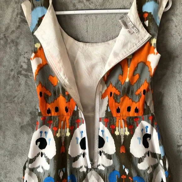 Maggie London Women Dress Size 4 Scoop Neck Sleeveless Artsy Zipper Fitted - Picture 10 of 14